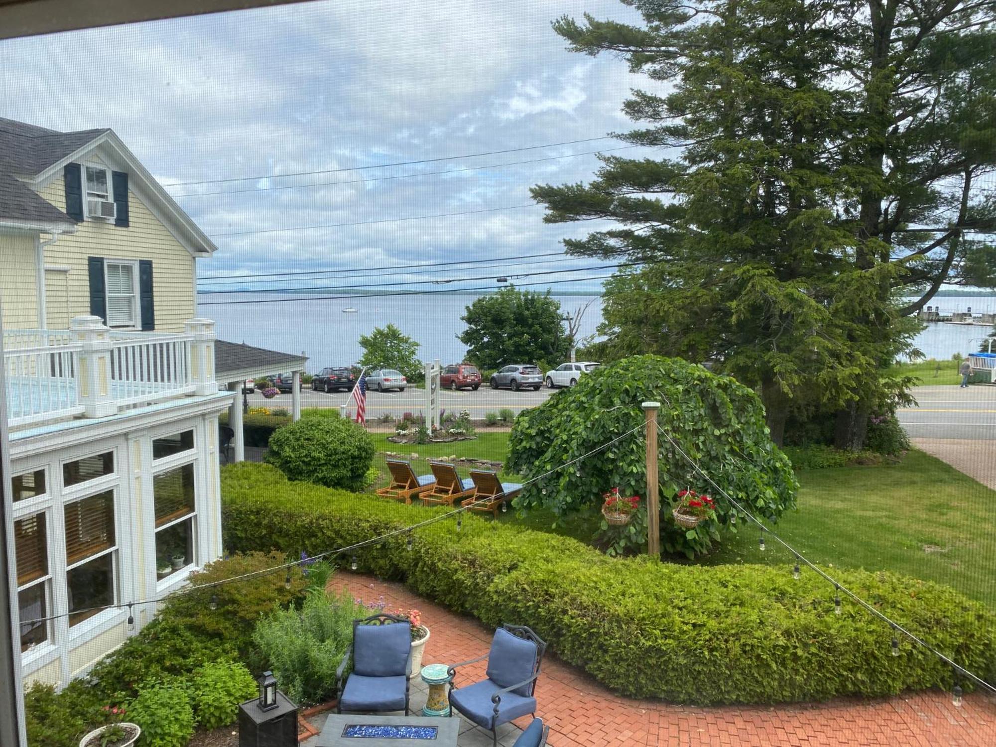 Spouter Inn Bed & Breakfast Lincolnville Esterno foto