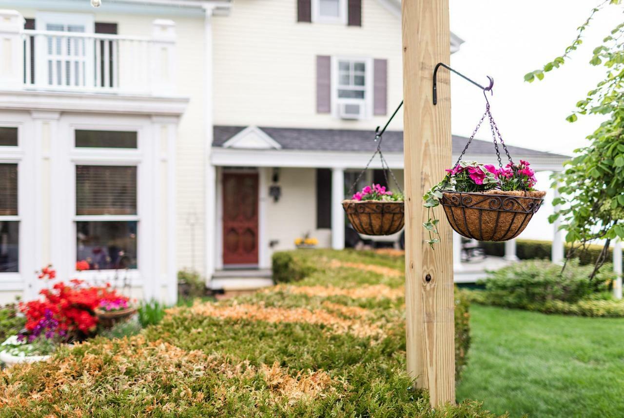 Spouter Inn Bed & Breakfast Lincolnville Esterno foto